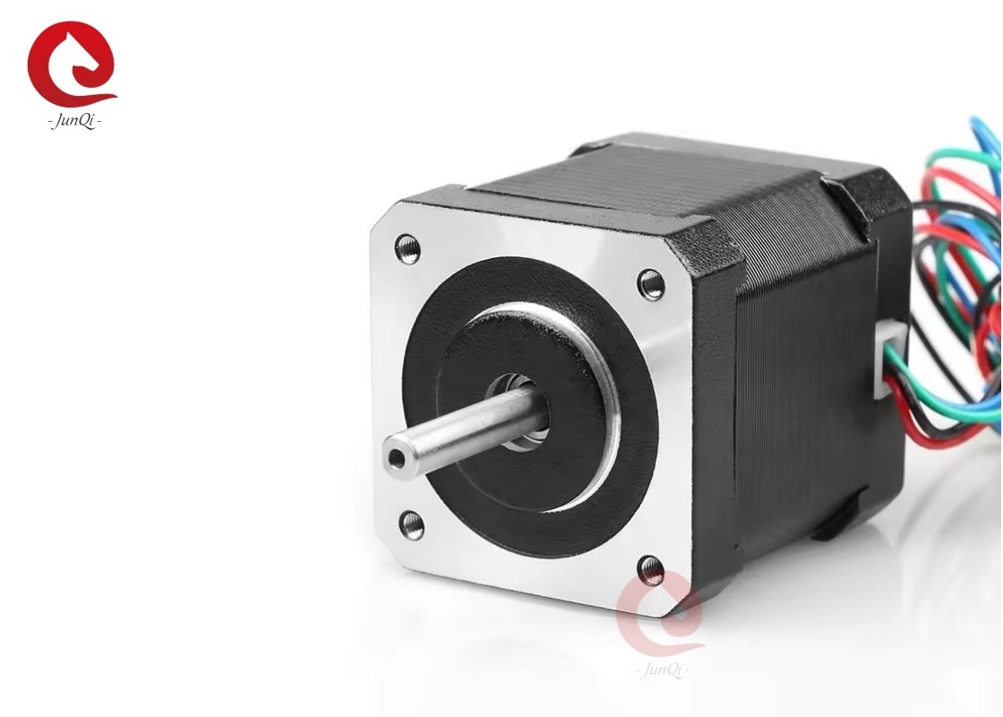 Nema17 42*47mm 0.44N.m 1.68A 2Phase 24VDC Hybrid Stepping Motor Untuk Mesin Industri